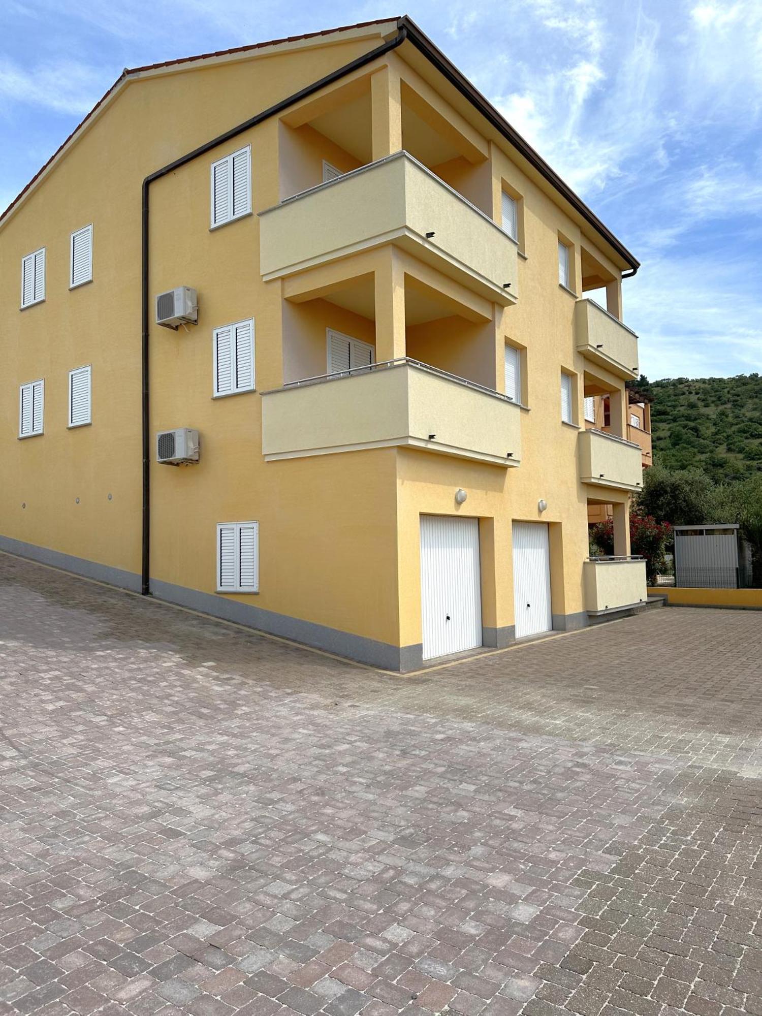 Apartments Quarnero 라벡 외부 사진